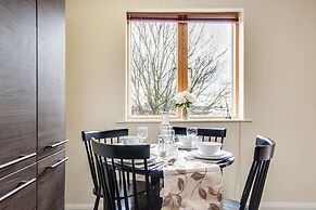 Mica Point City Centre Apartment