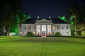 Palac Mala Wies