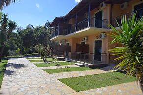 Alexandros Apartments