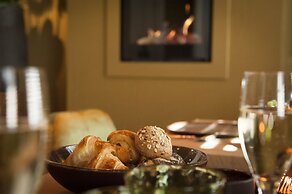 B&B The Butcher's Wife