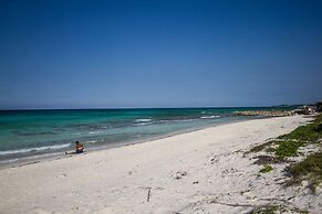 Yellow Canary Beach Villa