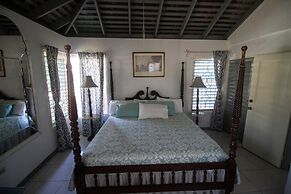 Yellow Canary Beach Villa