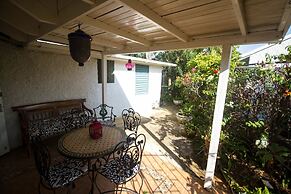 Yellow Canary Beach Villa