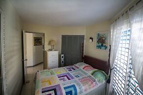 Yellow Canary Beach Villa