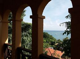 Reef View Pavilion Villas and Condos