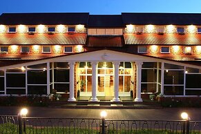 Versal Hotel Complex