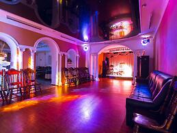 Versal Hotel Complex