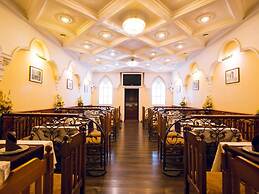 Versal Hotel Complex