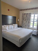 Chisholm Inn & Suites