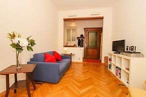 JOIVY Franci's House