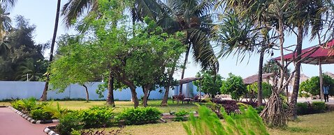 Pwani Silver Sand Beach Hotel