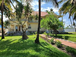 Pwani Silver Sand Beach Hotel