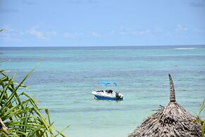 Pwani Silver Sand Beach Hotel