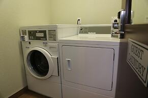 Prairie Moon Inn & Suites Unity