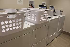 Prairie Moon Inn & Suites Macklin