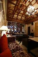 THE YORKER De'luxe Motel