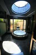 THE YORKER De'luxe Motel