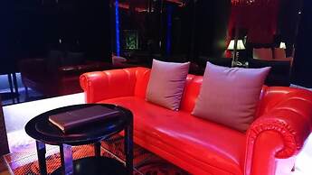 THE YORKER De'luxe Motel