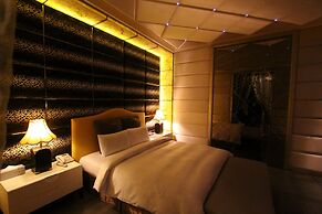 THE YORKER De'luxe Motel