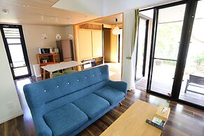 Tabinoteitaku Karstvilla