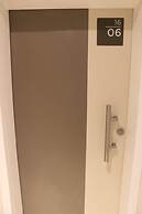 Pat Luxurious Studio