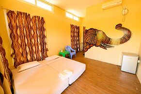 Lover View Pool Bar & Bungalows