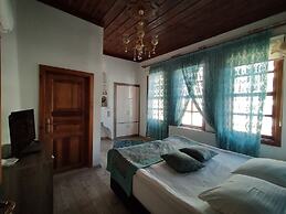 Şehrizade Konakları