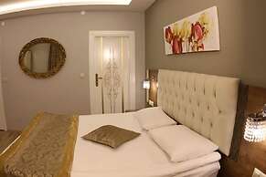 Şehrizade Konakları