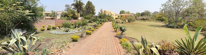 Borrowdale Ground Floor with Poolview