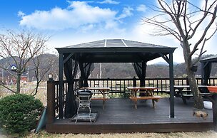 Forest of Color Pension