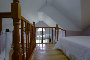 Forest of Color Pension