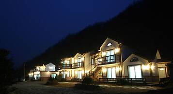 Forest of Color Pension