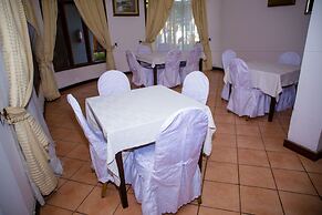 Saadani Tourist Center - Hostel