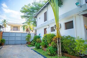 Saadani Tourist Center - Hostel