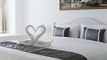 B2 Hua Hin Premier Hotel