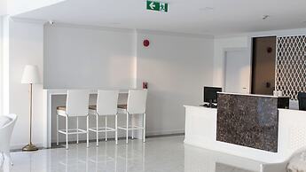 B2 Hua Hin Premier Hotel