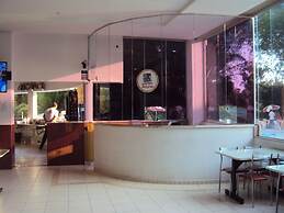 Apartamento Grand Dolphin - Férias em Caldas Novas