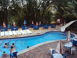 Apartamento Grand Dolphin - Férias em Caldas Novas