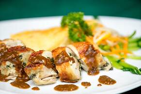 Green Amazon Residence Hotel