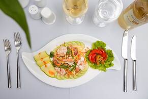 Green Amazon Residence Hotel