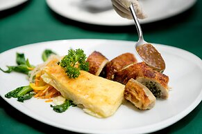 Green Amazon Residence Hotel