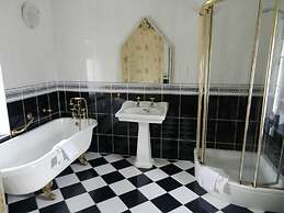 Mansfield Castle Hotel