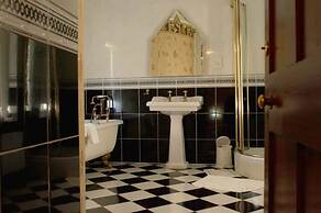 Mansfield Castle Hotel