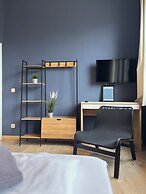 Blue Doors Hostel KTV