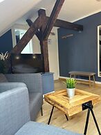 Blue Doors Hostel KTV