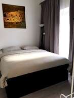 The Hague Short-Stay