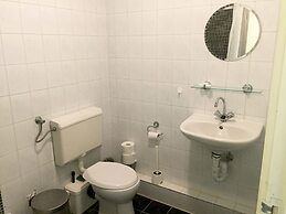 The Hague Short-Stay