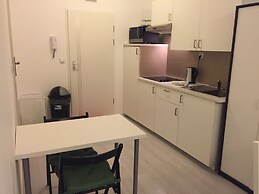 The Hague Short-Stay