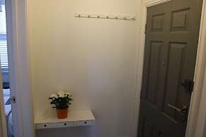 Luxury Victorian Garden Apartment