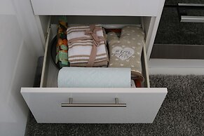 Luxury Victorian Garden Apartment